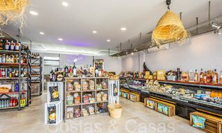 Listo para entrar a vivir, espacioso ático con vistas panorámicas al mar en venta en las colinas de Estepona, cerca del centro 67524 