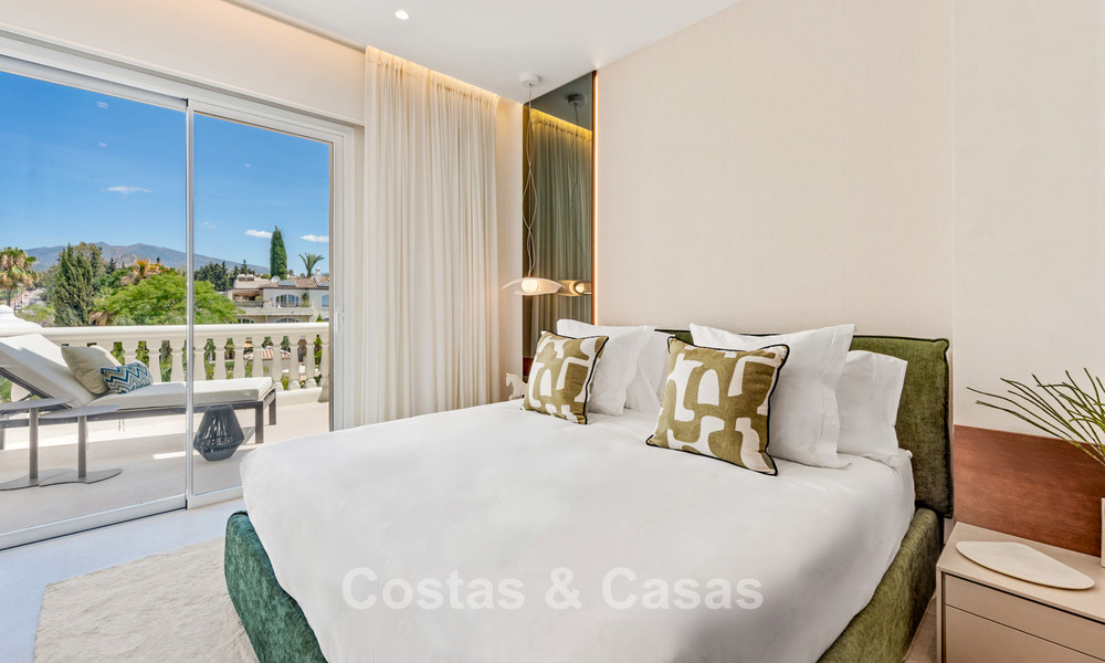 Sofisticado apartamento reformado en venta en Las Dunas Park, un exclusivo resort de playa entre Marbella y Estepona 774370