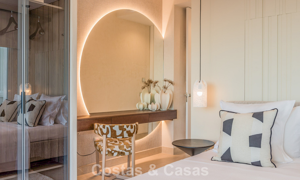 Sofisticado apartamento reformado en venta en Las Dunas Park, un exclusivo resort de playa entre Marbella y Estepona 774384