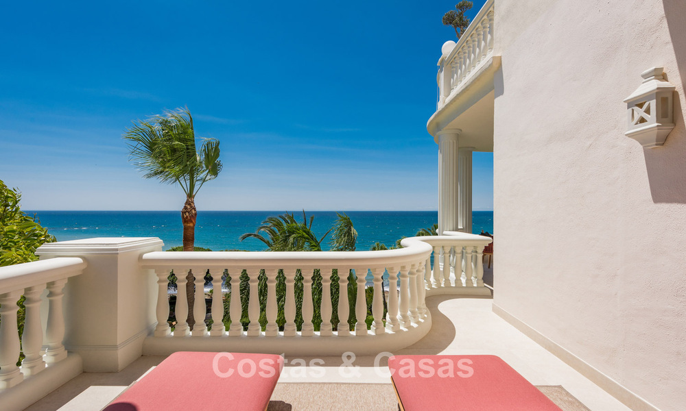 Sofisticado apartamento reformado en venta en Las Dunas Park, un exclusivo resort de playa entre Marbella y Estepona 774399