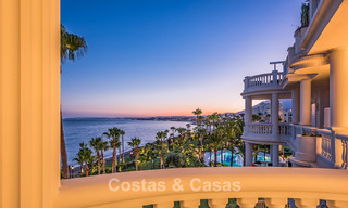 Sofisticado apartamento reformado en venta en Las Dunas Park, un exclusivo resort de playa entre Marbella y Estepona 774405 