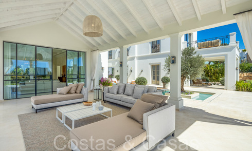 Villa de lujo lista para entrar a vivir con diseño mediterráneo contemporáneo en venta en una prestigiosa zona de golf en Nueva Andalucía, Marbella 68514
