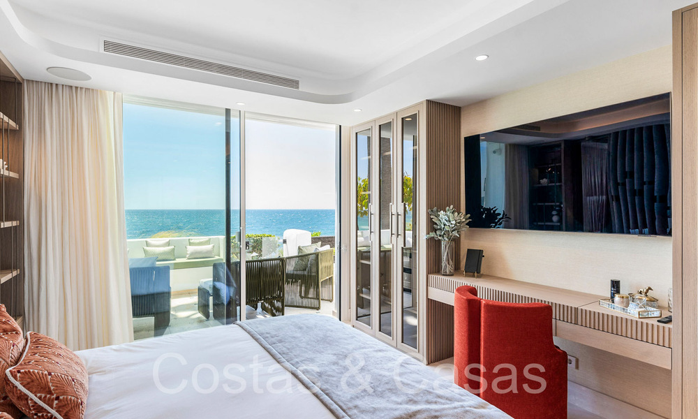 Apartamento boutique frente al mar en venta en Puente Romano, en la Milla de Oro de Marbella 68061