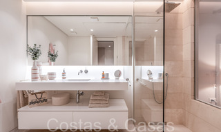 Listo para entrar a vivir! Apartamento contemporáneo con jardín y preciosas vistas al mar en venta, a poca distancia en coche del centro de Marbella 68666 