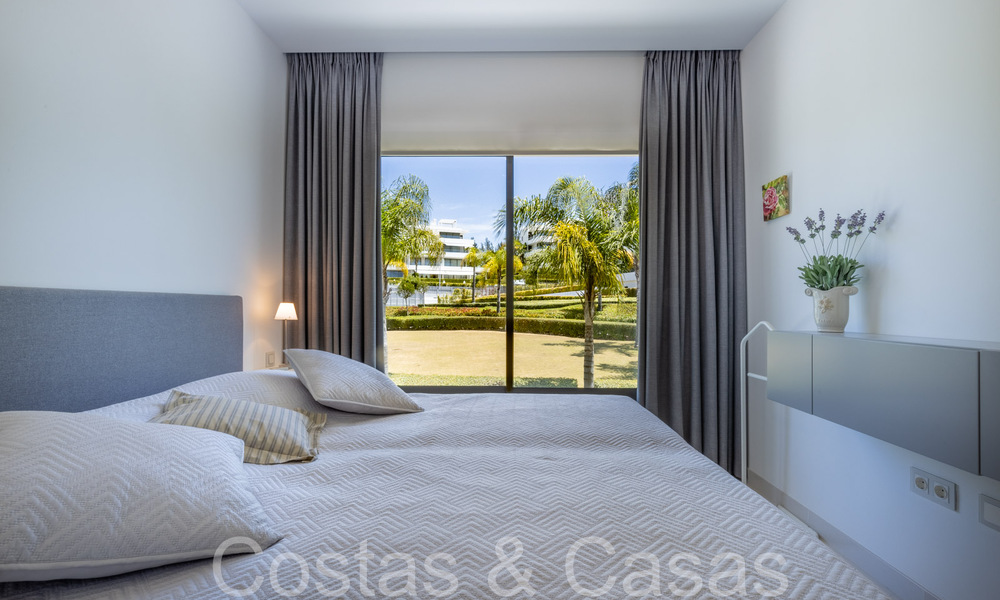 Apartamento de diseño moderno, listo para entrar a vivir, en venta cerca del campo de golf en el triángulo dorado de Marbella - Benahavis - Estepona 68784