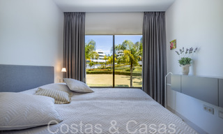 Apartamento de diseño moderno, listo para entrar a vivir, en venta cerca del campo de golf en el triángulo dorado de Marbella - Benahavis - Estepona 68784 