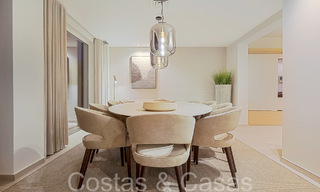 Hermosa villa renovada en estilo mediterráneo contemporáneo en venta, junto al campo de golf en Benahavis - Marbella 69145 