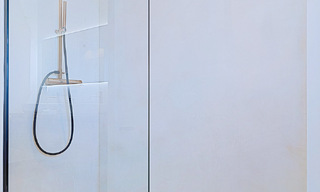 Hermosa villa renovada en estilo mediterráneo contemporáneo en venta, junto al campo de golf en Benahavis - Marbella 69160 