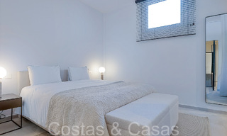 Hermosa villa renovada en estilo mediterráneo contemporáneo en venta, junto al campo de golf en Benahavis - Marbella 69195 