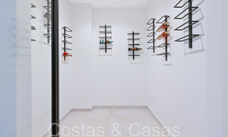 Hermosa villa renovada en estilo mediterráneo contemporáneo en venta, junto al campo de golf en Benahavis - Marbella 69199 