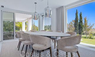 Hermosa villa renovada en estilo mediterráneo contemporáneo en venta, junto al campo de golf en Benahavis - Marbella 69210 