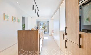 Hermosa villa renovada en estilo mediterráneo contemporáneo en venta, junto al campo de golf en Benahavis - Marbella 69231 