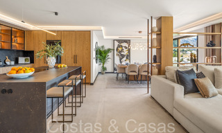 Ático dúplex de primera calidad con vistas panorámicas al mar y piscina privada en venta en Nueva Andalucía, Marbella 69475 