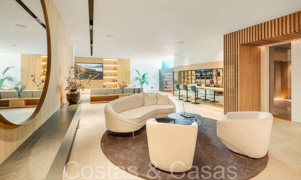 Obra maestra arquitectónica en venta, a poca distancia de Puerto Banús y la playa en Nueva Andalucía, Marbella 69438