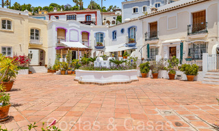 Encantadora casa adosada en venta en una urbanización cerrada en las colinas de Marbella - Benahavis 69490 