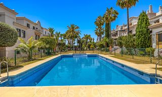 Amplia apartamento de 3 dormitorios en venta a poca distancia de la playa y del centro en San Pedro, Marbella 69541 