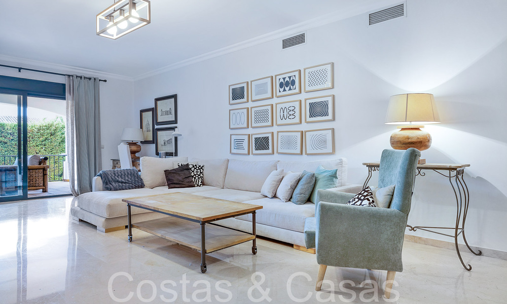 Amplia apartamento de 3 dormitorios en venta a poca distancia de la playa y del centro en San Pedro, Marbella 69549