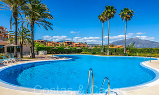 Ático de lujo listo para entrar a vivir con magníficas vistas al campo de golf y al mar Mediterráneo en venta en Benahavis - Marbella 69624 