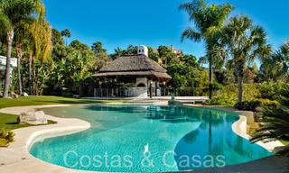 Villa clásica mediterránea con impresionantes vistas al mar en venta, en el exclusivo complejo La Zagaleta en Benahavis - Marbella 69741 