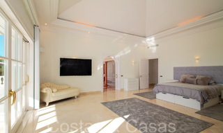 Villa clásica mediterránea con impresionantes vistas al mar en venta, en el exclusivo complejo La Zagaleta en Benahavis - Marbella 69753 