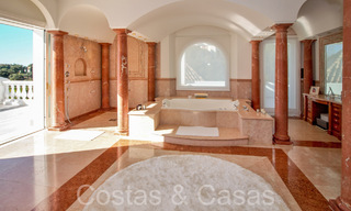 Villa clásica mediterránea con impresionantes vistas al mar en venta, en el exclusivo complejo La Zagaleta en Benahavis - Marbella 69755 