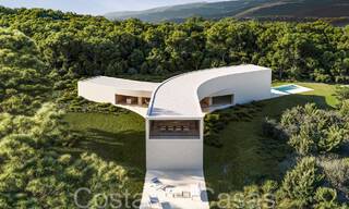 Villa de diseño futurista en venta rodeada de naturaleza en la prestigiosa comunidad de Valderrama en Sotogrande, Costa del Sol 69789 