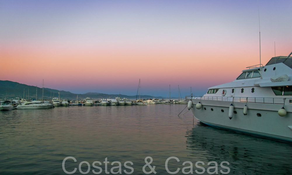 Modernos apartamentos de nueva construcción en estilo contemporáneo en venta con amplia terraza y hermosas vistas al mar en Benahavis - Marbella 70115