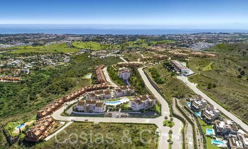 Modernos apartamentos de nueva construcción en estilo contemporáneo en venta con amplia terraza y hermosas vistas al mar en Benahavis - Marbella 70136