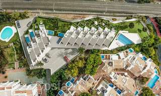 Modernas casas adosadas de 3 dormitorios con jardín privado en venta en Fuengirola, Costa del Sol 70168 