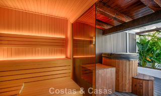 Ático de lujo en venta en un complejo de playa de alta calidad a poca distancia del centro de Estepona 774272 