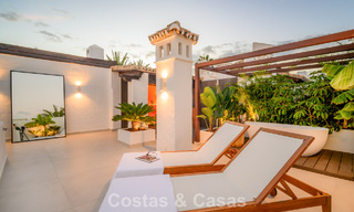 Ático de lujo en venta en un complejo de playa de alta calidad a poca distancia del centro de Estepona 774280 