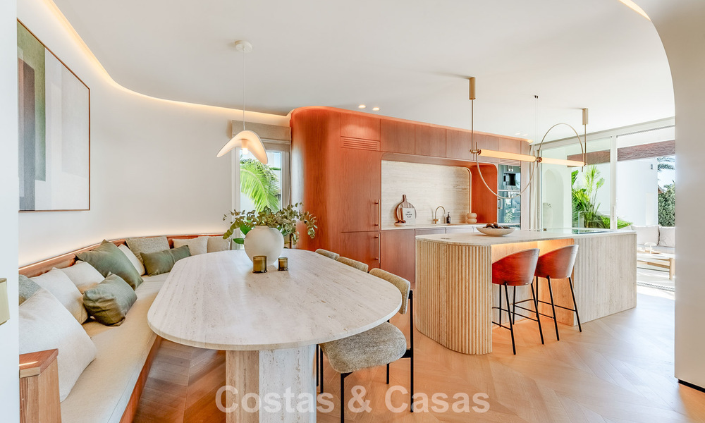 Ático de lujo en venta en un complejo de playa de alta calidad a poca distancia del centro de Estepona 774301