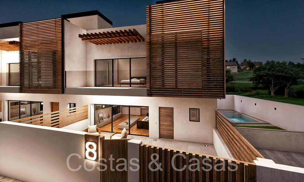 Nueva promoción de casas adosadas en venta junto al campo de golf en Estepona 70541