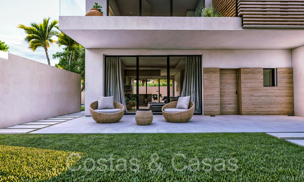 Nueva promoción de casas adosadas en venta junto al campo de golf en Estepona 70551