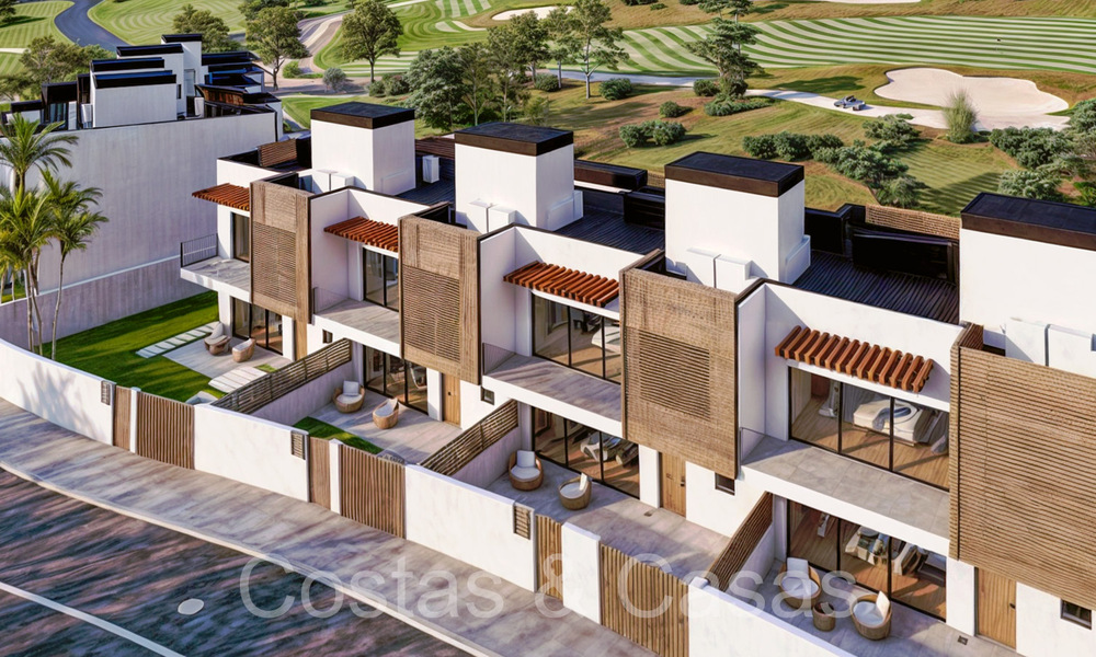 Nueva promoción de casas adosadas en venta junto al campo de golf en Estepona 70559