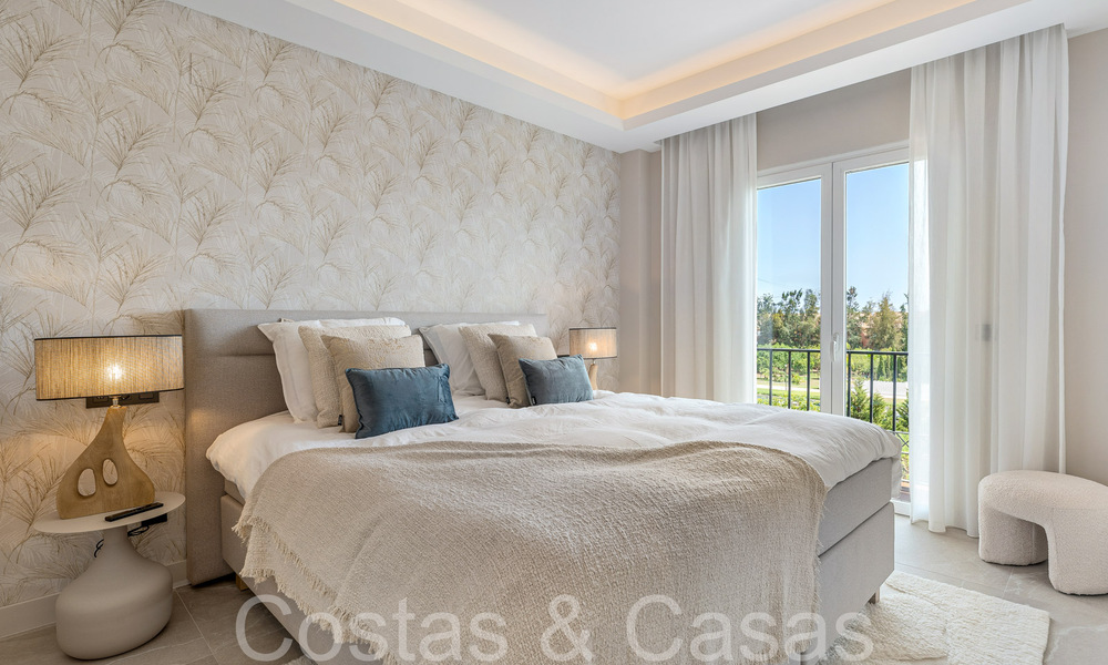 Precioso ático con gran solárium y piscina pequeña en venta en Nueva Andalucía, Marbella 71225