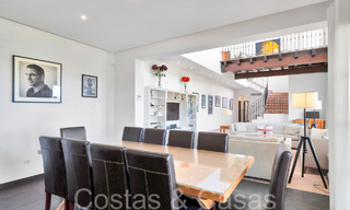 Villa de lujo española atemporal con vistas panorámicas al mar en venta en una urbanización segura de Marbella - Benahavis 71583 