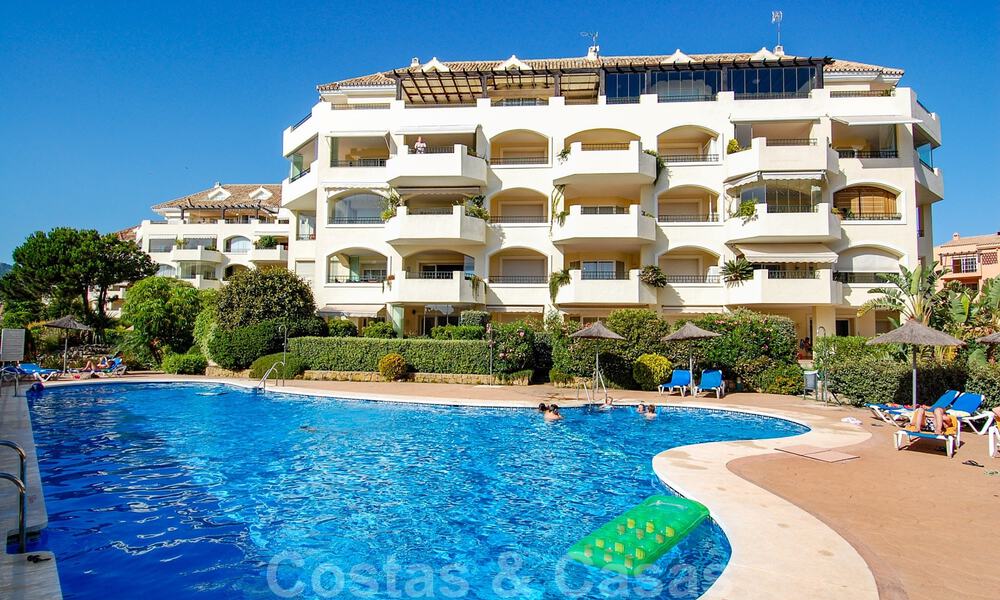 Apartamentos de lujo cerca de la playa en venta, Elviria, Marbella Este 31040