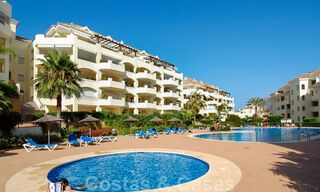 Apartamentos de lujo cerca de la playa en venta, Elviria, Marbella Este 31041 