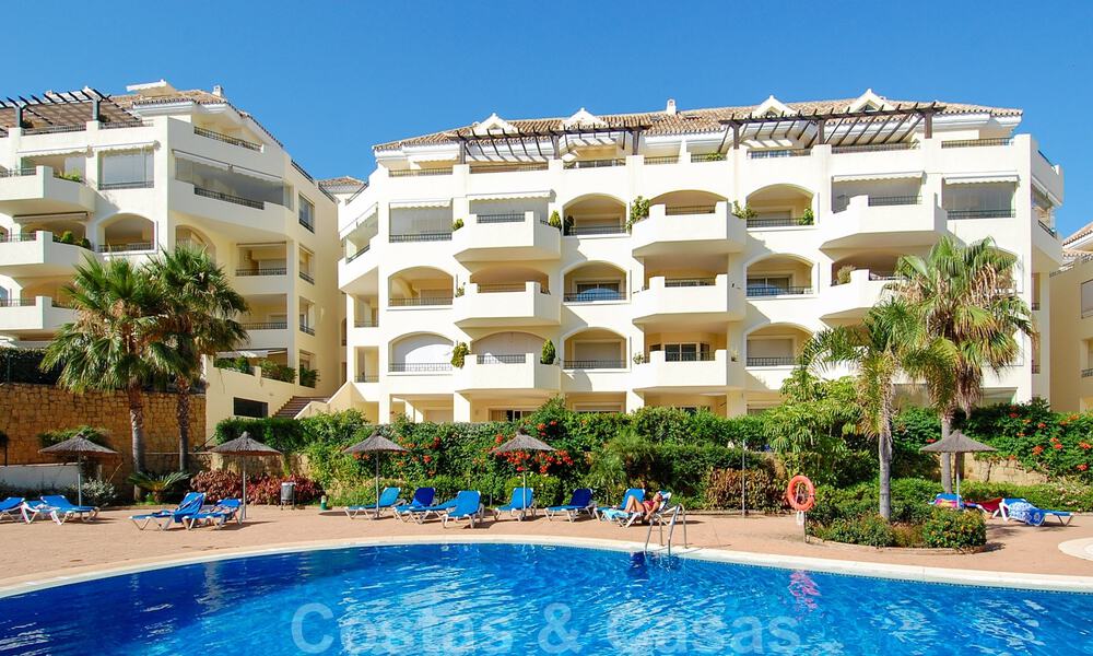 Apartamentos de lujo cerca de la playa en venta, Elviria, Marbella Este 31042