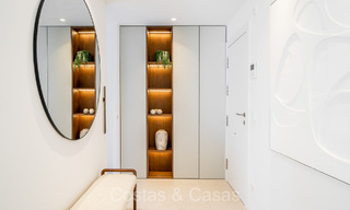 Precioso apartamento reformado con amplia terraza en venta con preciosas vistas en el puerto de Puerto Banús, Marbella 72603 