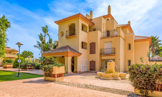 Apartamento de 3 dormitorios en venta a poca distancia de Puerto Banús y la playa en Nueva Andalucía, Marbella 73703 