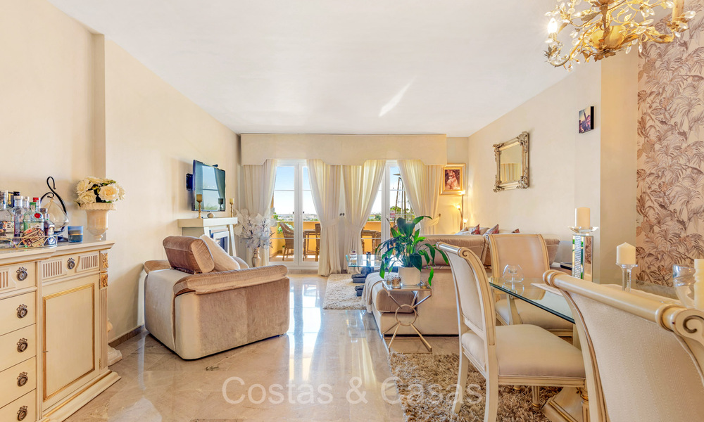 Apartamento de 3 dormitorios en venta a poca distancia de Puerto Banús y la playa en Nueva Andalucía, Marbella 73718