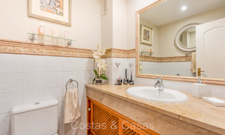 Apartamento de 3 dormitorios en venta a poca distancia de Puerto Banús y la playa en Nueva Andalucía, Marbella 73724 