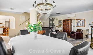 Villa española en venta a poca distancia de todo en Nueva Andalucía, Marbella 74373 