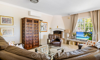 Villa española en venta a poca distancia de todo en Nueva Andalucía, Marbella 74377 