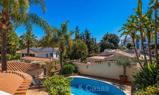 Villa española en venta a poca distancia de todo en Nueva Andalucía, Marbella 74393 