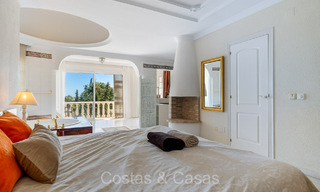 Villa española en venta a poca distancia de todo en Nueva Andalucía, Marbella 74400 