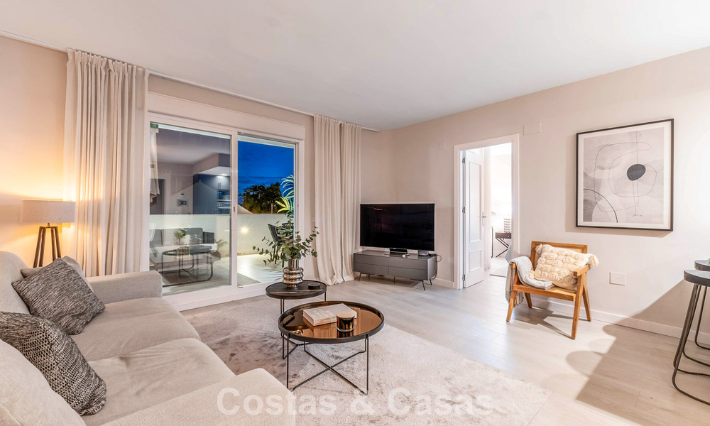 Apartamento contemporáneo reformado a poca distancia de todos los servicios y de la playa en Nueva Andalucía, Marbella 74636