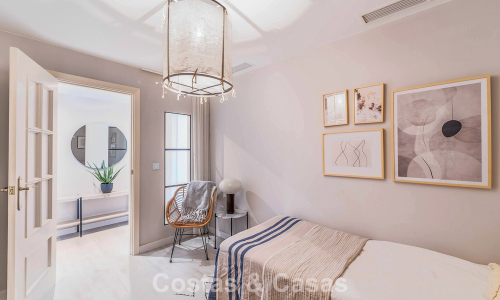 Apartamento contemporáneo reformado a poca distancia de todos los servicios y de la playa en Nueva Andalucía, Marbella 74638